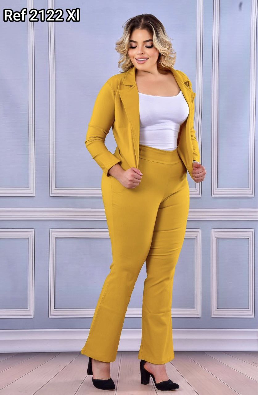 Conjunto blazer camiseta pantalón Plus