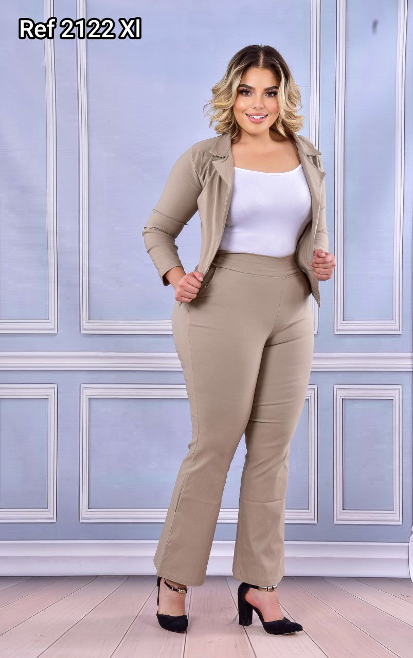 Conjunto blazer camiseta pantalón Plus
