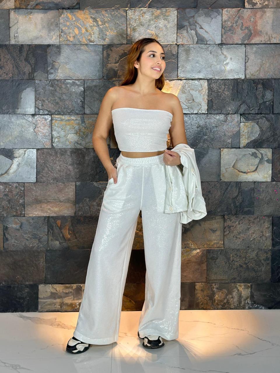 Conjunto top,camiseta y pantalón BELINDA